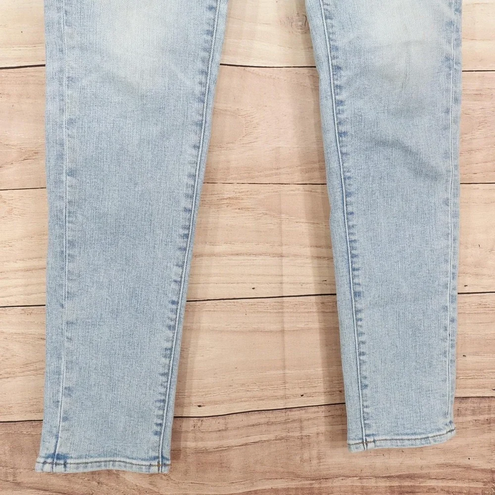 American Eagle Jeans Mens 28x32 Blue Light Wash Airflex+ Temp Tech Skinny Denim